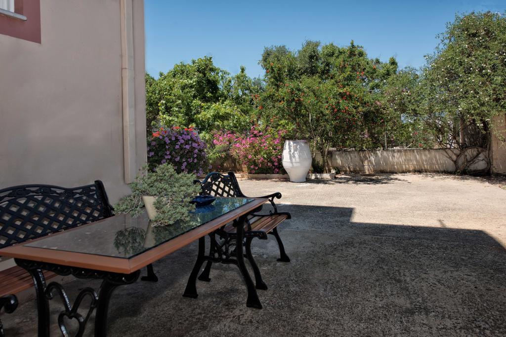 Kissamos Luxurious House Guest House ห้อง รูปภาพ